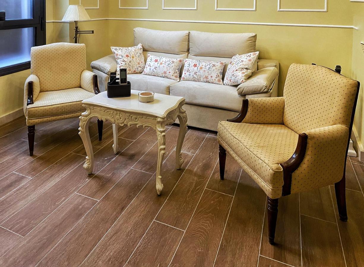 Suites San Esteban 16 Ducal Sevilla Exteriör bild